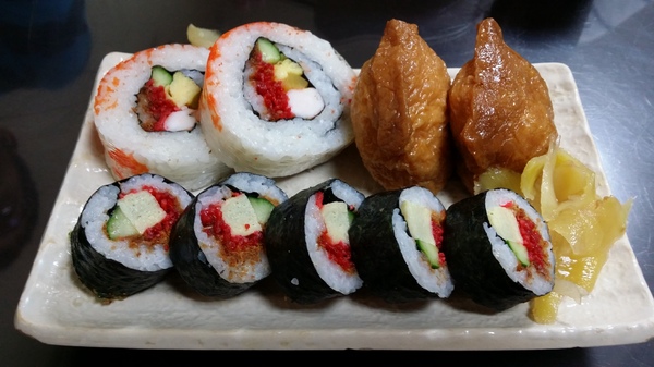 橘元日本料理:(胖樺食記)新北市永和橘元日本料理位居小巷CP值高。多人聚餐簡單一頓便飯物超所值。