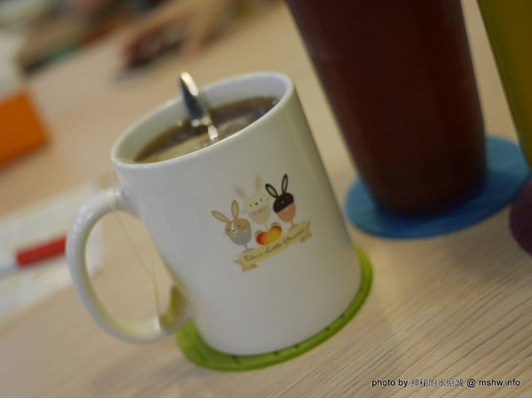 三隻小兔義式冰淇淋餐廳(台中老虎城店)：【食記】台中Three Little Bunnies GELATO RESTAURANT 三隻小兔義式冰淇淋餐廳-台中老虎城店@西屯老虎城-捷運BRT秋紅谷 : 用料實在, 健康取向的美味冰品! 糖尿病患者也可以安心吃