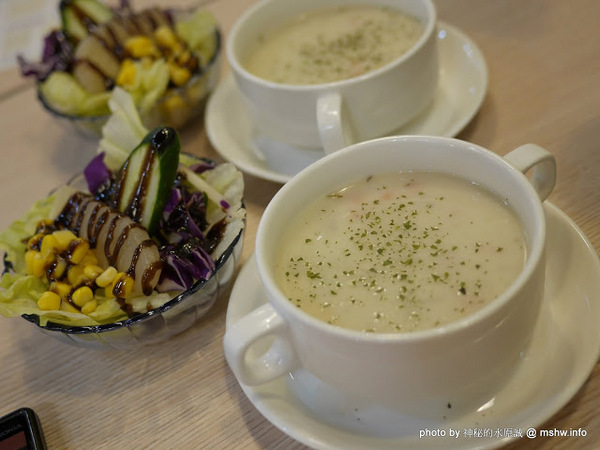 三隻小兔義式冰淇淋餐廳(台中老虎城店)：【食記】台中Three Little Bunnies GELATO RESTAURANT 三隻小兔義式冰淇淋餐廳-台中老虎城店@西屯老虎城-捷運BRT秋紅谷 : 用料實在, 健康取向的美味冰品! 糖尿病患者也可以安心吃