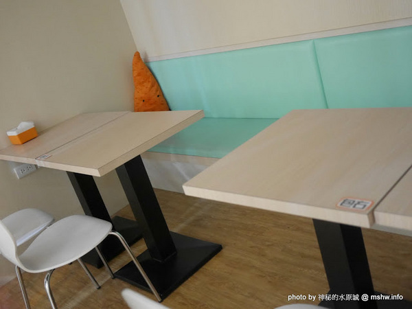 三隻小兔義式冰淇淋餐廳(台中老虎城店)：【食記】台中Three Little Bunnies GELATO RESTAURANT 三隻小兔義式冰淇淋餐廳-台中老虎城店@西屯老虎城-捷運BRT秋紅谷 : 用料實在, 健康取向的美味冰品! 糖尿病患者也可以安心吃