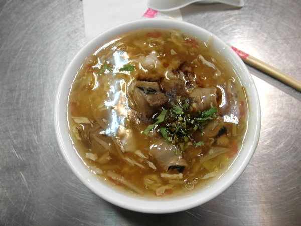 魷魚興嘴吃嘴魷魚羮:【雲林||斗六】魷魚興魷魚嘴羹──邊吃邊吐殼,斗六在地人吃的特色小吃