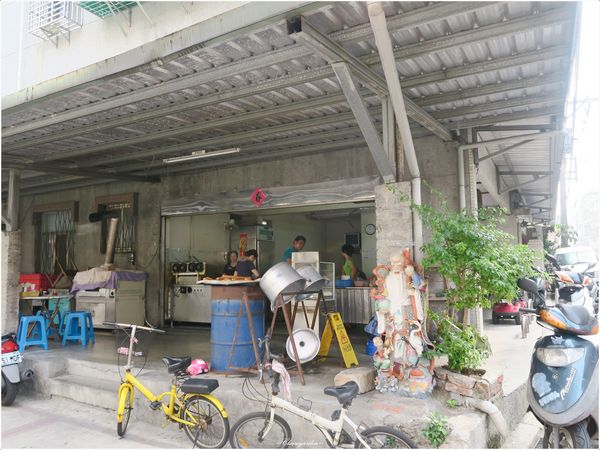 吉利街無名早餐店：台北 石牌 吉利街手工蛋餅~北投幫友推薦有嚼勁的蛋餅VS.食尚玩家推薦實踐街蛋餅