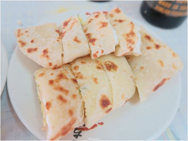 吉利街無名早餐店：台北 石牌 吉利街手工蛋餅~北投幫友推薦有嚼勁的蛋餅VS.食尚玩家推薦實踐街蛋餅