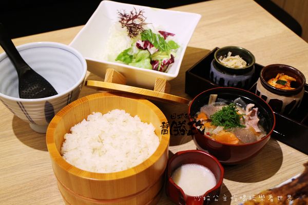 靜岡勝政日式豬排(板橋遠百FE21中山店)：排隊名店『靜岡勝政日式豬排』板橋遠百FE21中山店