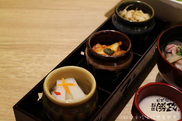 靜岡勝政日式豬排(板橋遠百FE21中山店)：排隊名店『靜岡勝政日式豬排』板橋遠百FE21中山店