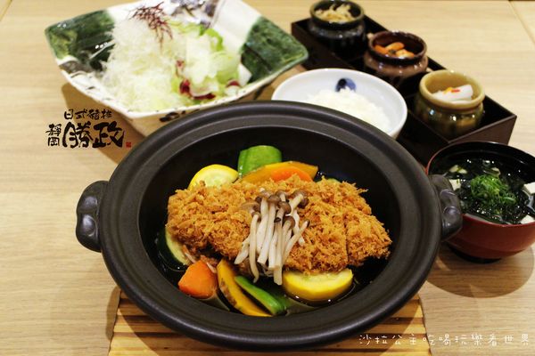 靜岡勝政日式豬排(板橋遠百FE21中山店)：排隊名店『靜岡勝政日式豬排』板橋遠百FE21中山店