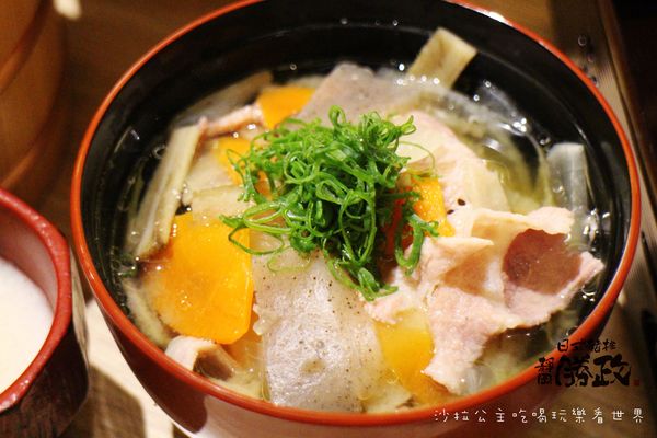 靜岡勝政日式豬排(板橋遠百FE21中山店)：排隊名店『靜岡勝政日式豬排』板橋遠百FE21中山店