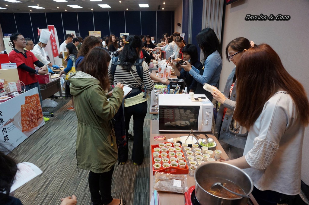 12227402_869740189788371_870010641_o