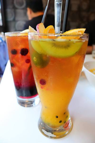 A-LI 阿理義式廚房：【新北市中和美食】A-LI 阿里義式廚房~新品季節限定辣花枝仙人掌義大利麵~在這包場約會求婚非常適合