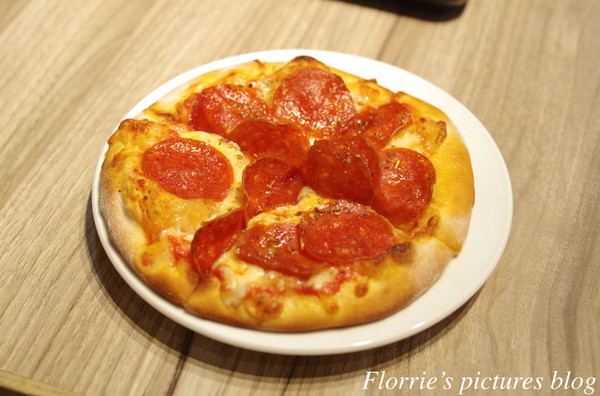 Danny's iPasta(新光三越新天地A4館)：信義區美食~Danny's iPasta 牛排教父的新品牌，來吃每日新鮮製作的義大利麵！