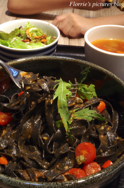 Danny's iPasta(新光三越新天地A4館)：信義區美食~Danny's iPasta 牛排教父的新品牌，來吃每日新鮮製作的義大利麵！