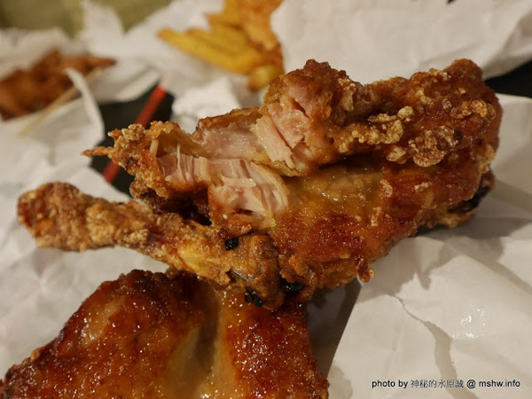 浪人炸雞：【食記】台北Rounin からあげ 浪人炸雞-丸龜名物-骨付鳥專賣店@中正博漢區相機街-捷運MRT台北車站 : 炸而不膩, 重口味的四國香川特產! 的確是還蠻好吃的呢!