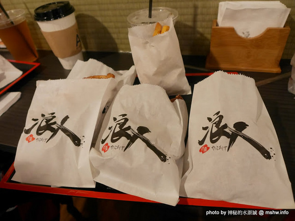 浪人炸雞：【食記】台北Rounin からあげ 浪人炸雞-丸龜名物-骨付鳥專賣店@中正博漢區相機街-捷運MRT台北車站 : 炸而不膩, 重口味的四國香川特產! 的確是還蠻好吃的呢!