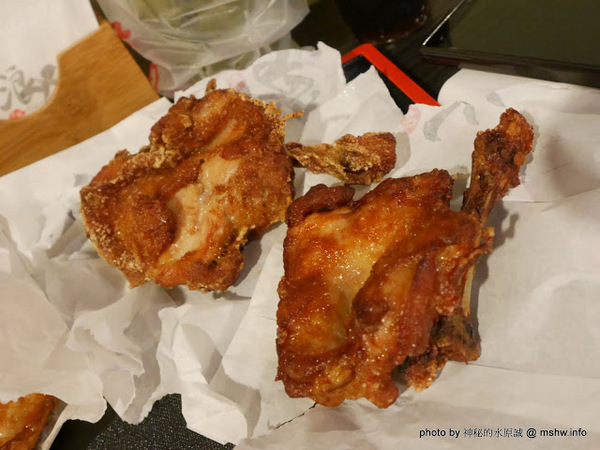 浪人炸雞：【食記】台北Rounin からあげ 浪人炸雞-丸龜名物-骨付鳥專賣店@中正博漢區相機街-捷運MRT台北車站 : 炸而不膩, 重口味的四國香川特產! 的確是還蠻好吃的呢!