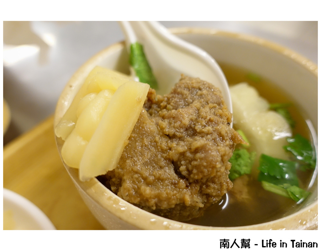 朱記 筒仔米糕‧排骨酥湯