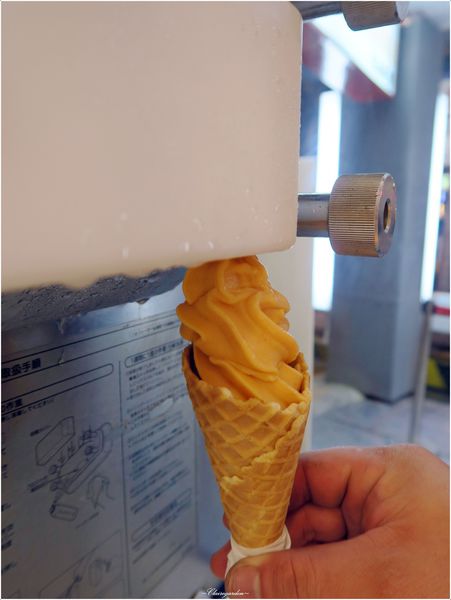 縫隙拉麵 Teumsae(台灣一號店):台北 捷運忠孝復興站 縫隙拉麵~韓國第一品牌拉麵。溫柔的醜八怪小拳