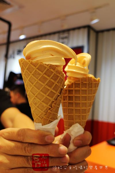 縫隙拉麵 Teumsae:韓國第一品牌/台北東區『縫隙拉麵 Teumsae』泡菜霜淇淋