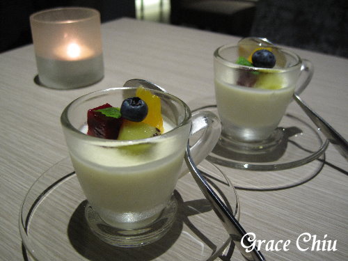 水果卡芙爾奶凍～One Restaurant %26; Lounge%2F台北東南亞料理