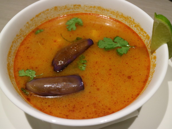 One Restaurant & Lounge：【台北美食】東區南洋風One Restaurant & Lounge異國料理餐廳