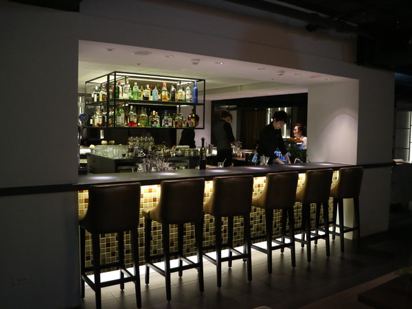 One Restaurant & Lounge：【台北美食】東區南洋風One Restaurant & Lounge異國料理餐廳