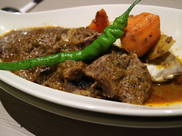 One Restaurant & Lounge：【台北美食】東區南洋風One Restaurant & Lounge異國料理餐廳