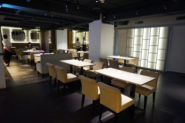 One Restaurant & Lounge：[忠孝復興] One Restaurant & Lounge :精緻質感東南亞料理 vs 風味調酒