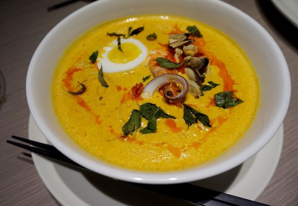 One Restaurant & Lounge：[忠孝復興] One Restaurant & Lounge :精緻質感東南亞料理 vs 風味調酒