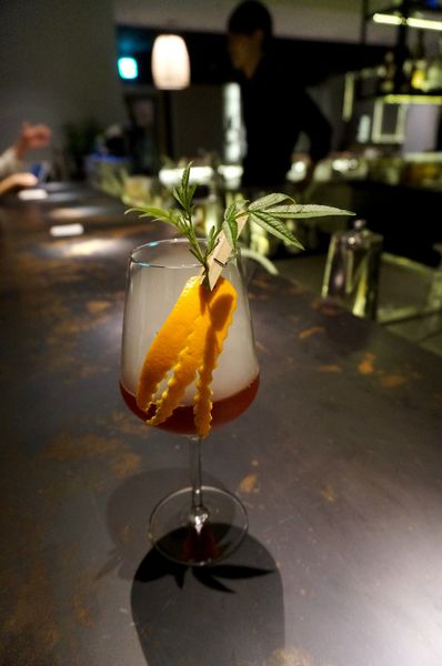 One Restaurant & Lounge：[忠孝復興] One Restaurant & Lounge :精緻質感東南亞料理 vs 風味調酒