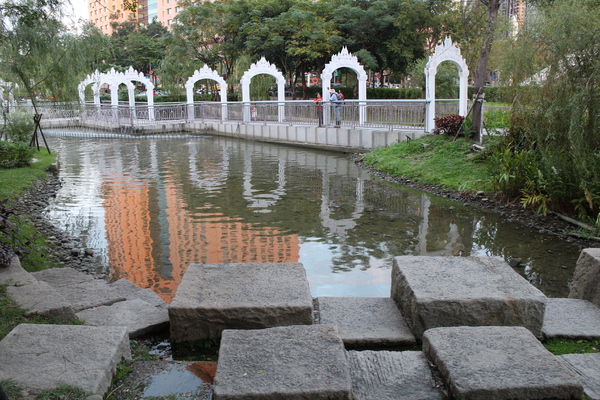 2015新北歡樂耶誕城:讓你從白天玩到晚上『2015新北歡樂耶誕城』捷運板橋站