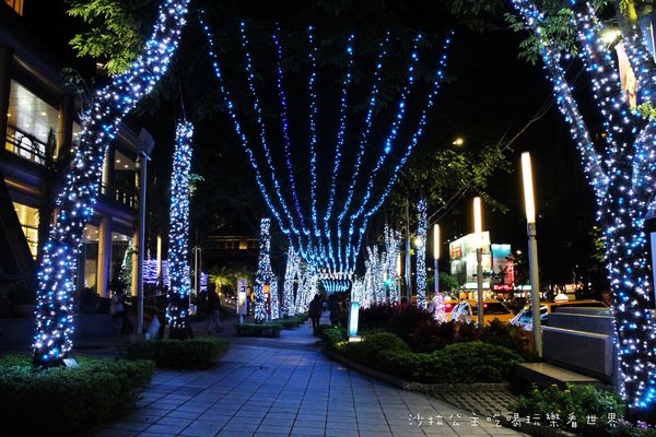 2015新北歡樂耶誕城:讓你從白天玩到晚上『2015新北歡樂耶誕城』捷運板橋站