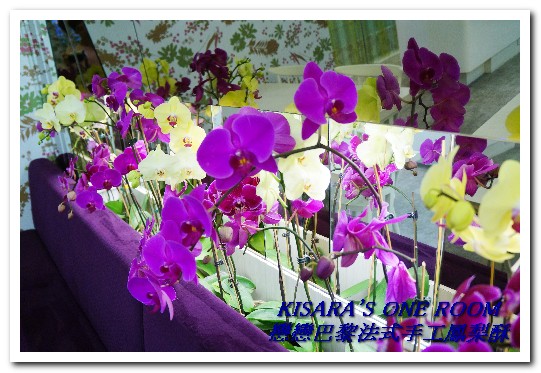 戀戀巴黎法式手工鳳梨酥：手工鳳梨酥．坐夢幻店面盡享鳳梨酥界的LV好滋味──戀戀巴黎