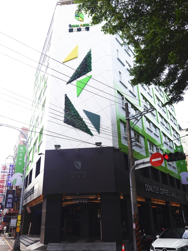 │宿。台中│綠生活的美好「葉綠宿Green Hotel」距逢甲夜市5分鐘腳程