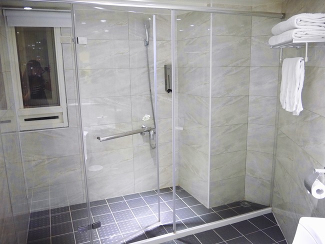 │宿。台中│綠生活的美好「葉綠宿Green Hotel」距逢甲夜市5分鐘腳程