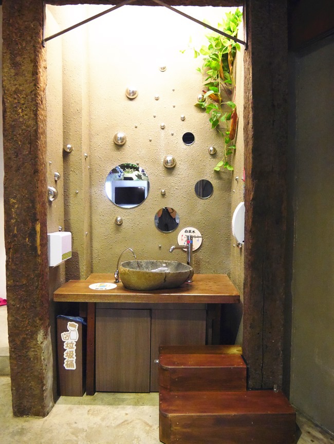 台中。親子餐廳│凹嗚親子主題樂園。密探維京風格堡壘。好吃、好玩還有玩具可帶回家哦!