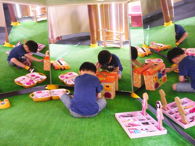 台中。親子餐廳│凹嗚親子主題樂園。密探維京風格堡壘。好吃、好玩還有玩具可帶回家哦!