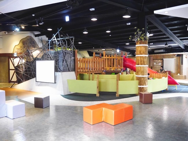 台中。親子餐廳│凹嗚親子主題樂園。密探維京風格堡壘。好吃、好玩還有玩具可帶回家哦!