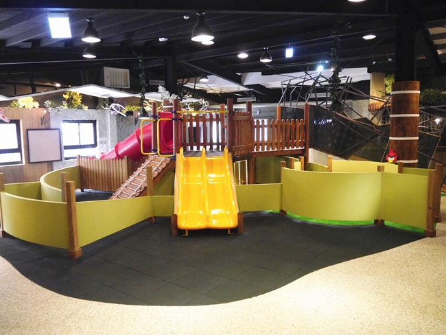 台中。親子餐廳│凹嗚親子主題樂園。密探維京風格堡壘。好吃、好玩還有玩具可帶回家哦!