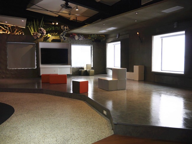 台中。親子餐廳│凹嗚親子主題樂園。密探維京風格堡壘。好吃、好玩還有玩具可帶回家哦!