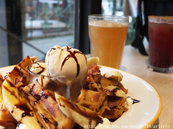 日食糖224 Sugar Bistro 224 Creative Living park：【美食特搜。屏東市】日食糖224文化創意生活園區。棕櫚糖風味下午茶 日式眷舍與柬義風格的融合