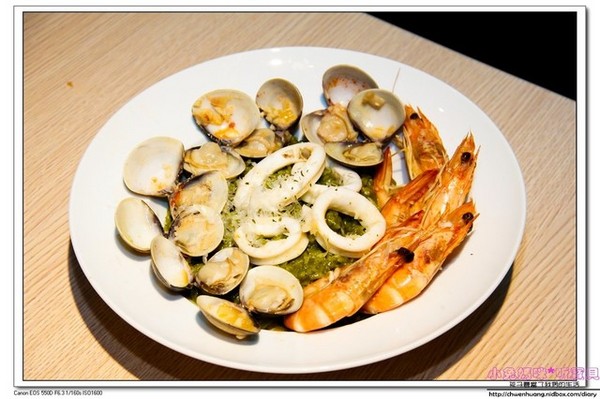 Cat Bru：【美食♥桃園】☼ Cat Bru 特色咖啡廳☼ 愛貓的人不能錯過的店♥♥