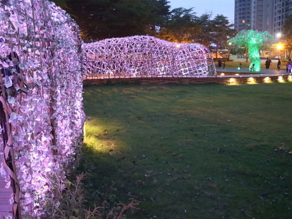 聚竹蚵地景藝術:【高雄旅遊】讓愛與祝福