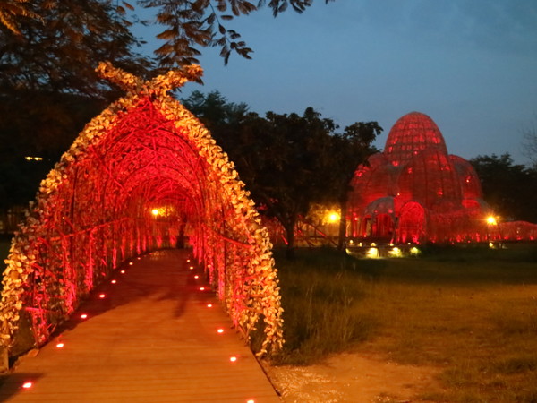 聚竹蚵地景藝術:【高雄旅遊】讓愛與祝福
