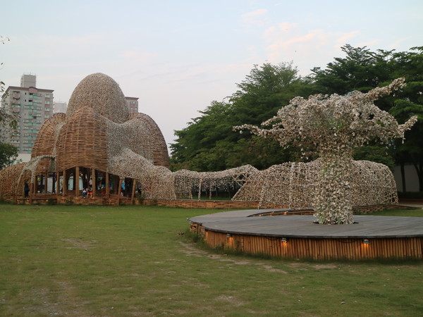 聚竹蚵地景藝術:【高雄旅遊】讓愛與祝福