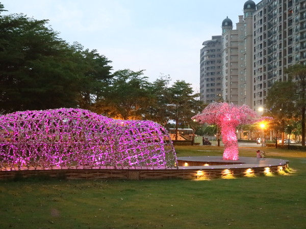 聚竹蚵地景藝術:【高雄旅遊】讓愛與祝福