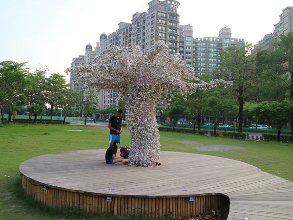 聚竹蚵地景藝術:【高雄旅遊】讓愛與祝福