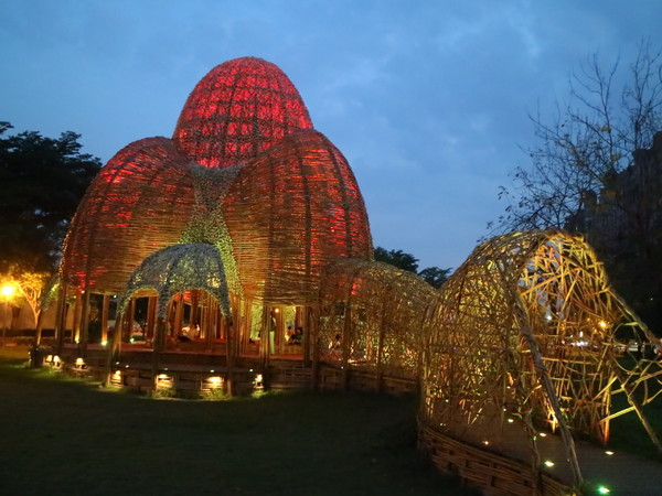聚竹蚵地景藝術:【高雄旅遊】讓愛與祝福