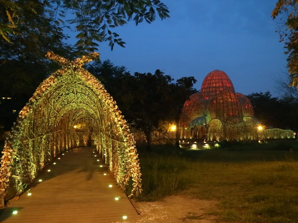 聚竹蚵地景藝術:【高雄旅遊】讓愛與祝福