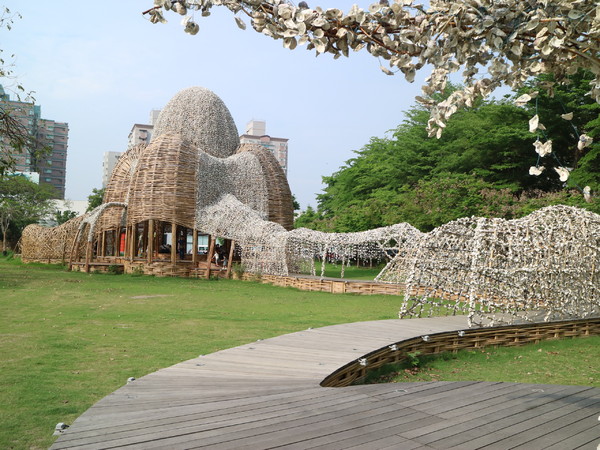 聚竹蚵地景藝術:【高雄旅遊】讓愛與祝福