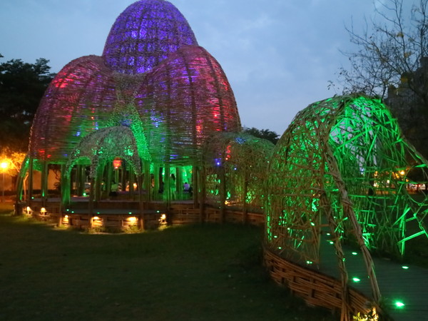 聚竹蚵地景藝術:【高雄旅遊】讓愛與祝福