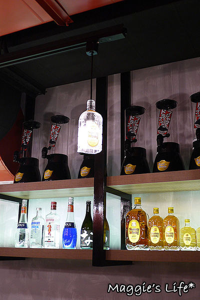 富士山龍フジヤマドラコン(台灣內湖店)：台北美食。捷運西湖站【富士山龍フジヤマドラコン-台灣內湖店】◆日韓混搭風格料理。居酒屋。燒烤。燒肉